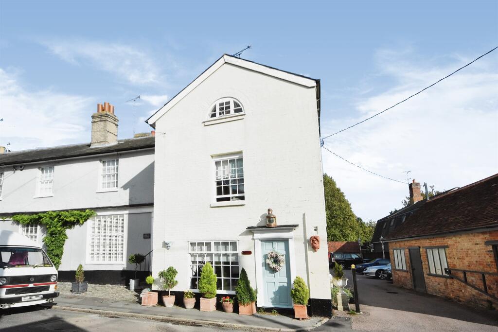 3 bedroom character property for sale in Bridge Street, Coggeshall