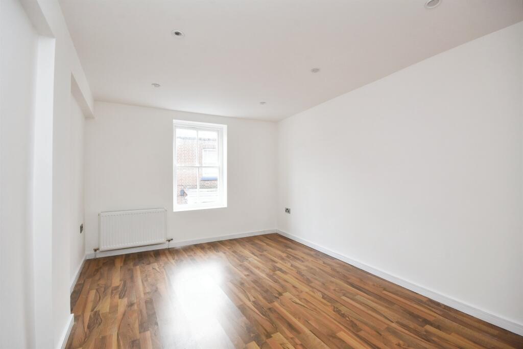 Additional property image - Church Street, Coggeshall, Colchester