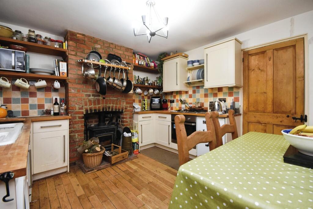 Additional property image - Tilkey Road, Coggeshall, Colchester