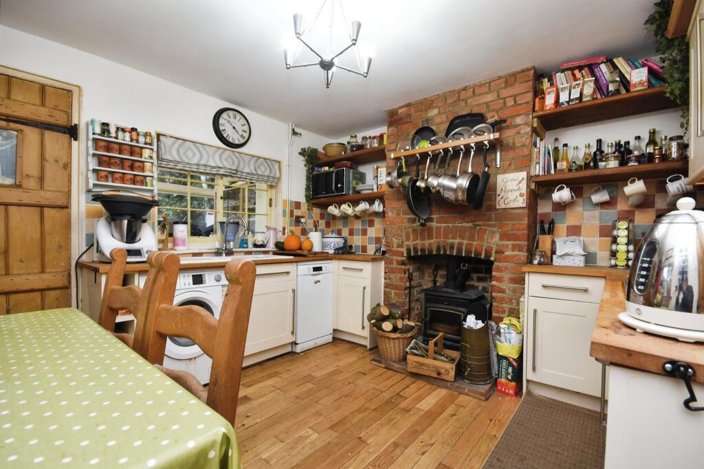 Additional property image - Tilkey Road, Coggeshall, Colchester