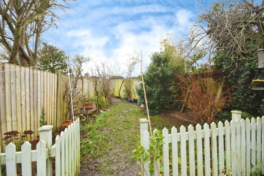 Additional property image - Tilkey Road, Coggeshall, Colchester