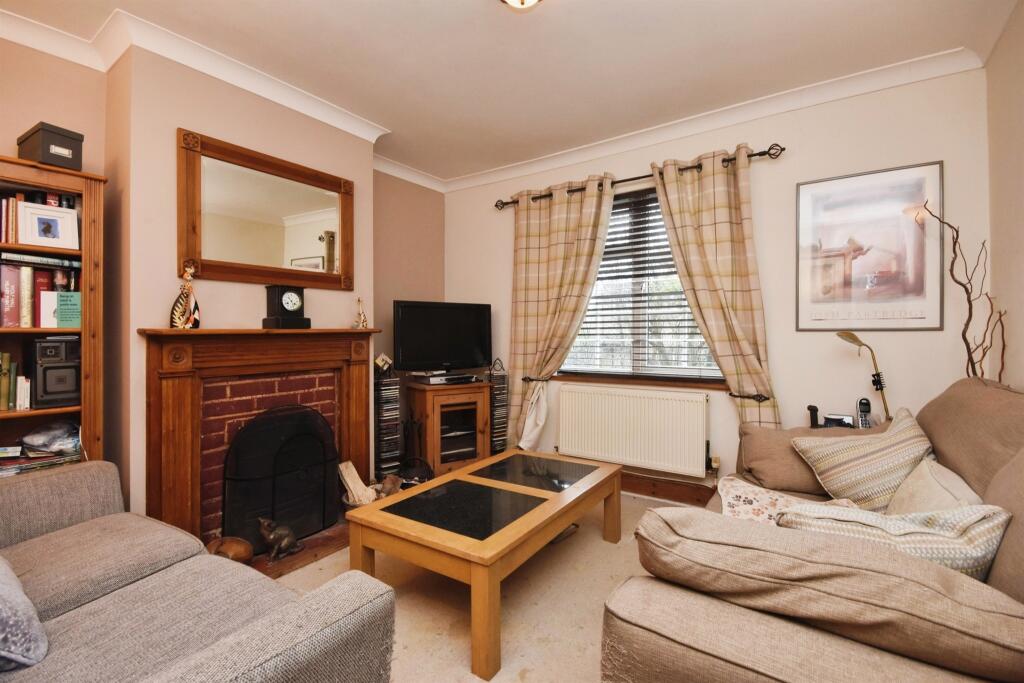 Additional property image - Tilkey Road, Coggeshall, Colchester