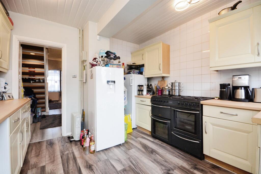 Additional property image - Grange Hill, Coggeshall, Colchester
