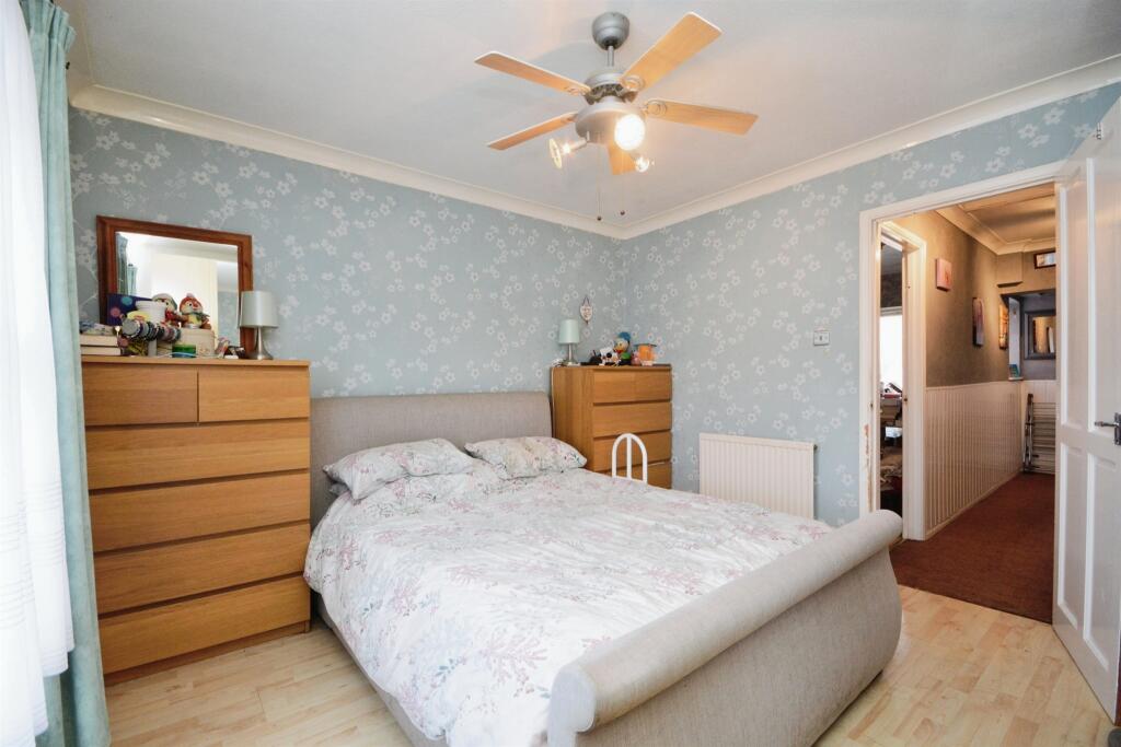 Additional property image - Grange Hill, Coggeshall, Colchester