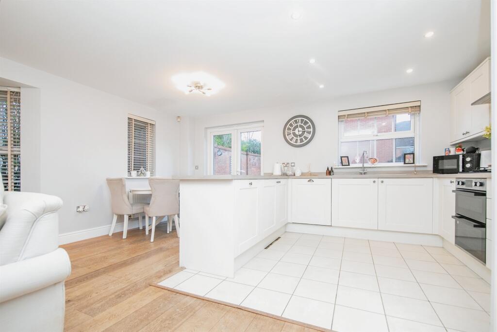 Additional property image - Meander Mews, Colchester