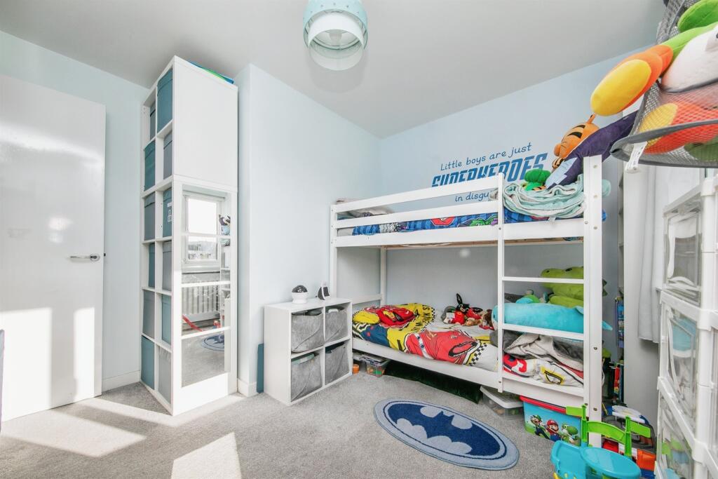 Additional property image - Walnut Tree Way, Colchester