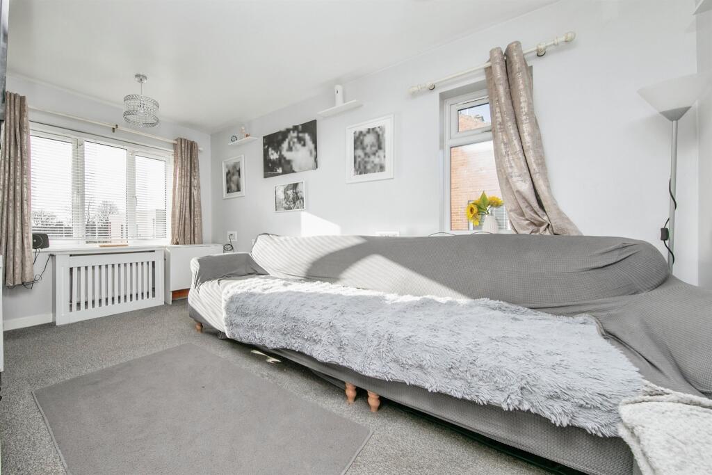 Additional property image - Walnut Tree Way, Colchester