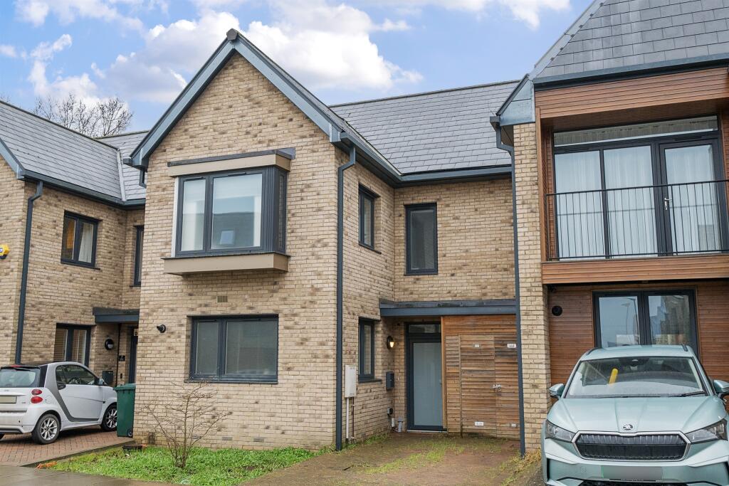 Main image of property: Sphinx Way, Barnet