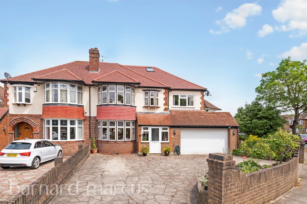 5 bedroom semi-detached house