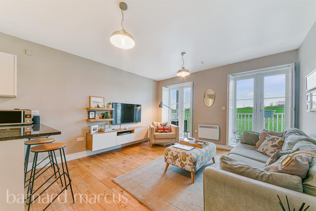 1 bedroom apartment for sale in Beaumont Drive, The Hamptons, Worcester