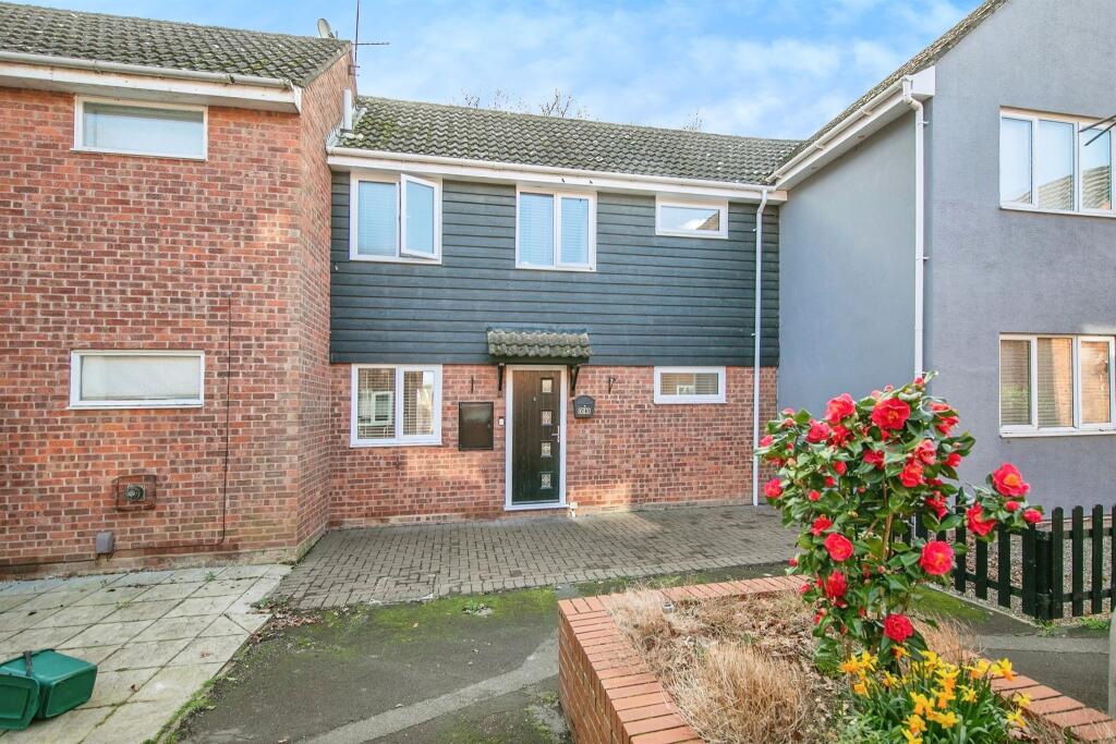 2 bedroom terraced house for sale in Roach Vale, Colchester, CO4
