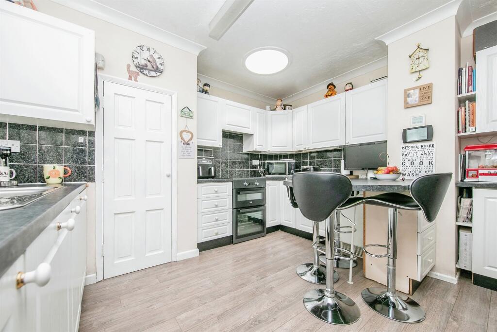 Additional property image - Harwich Road, Colchester