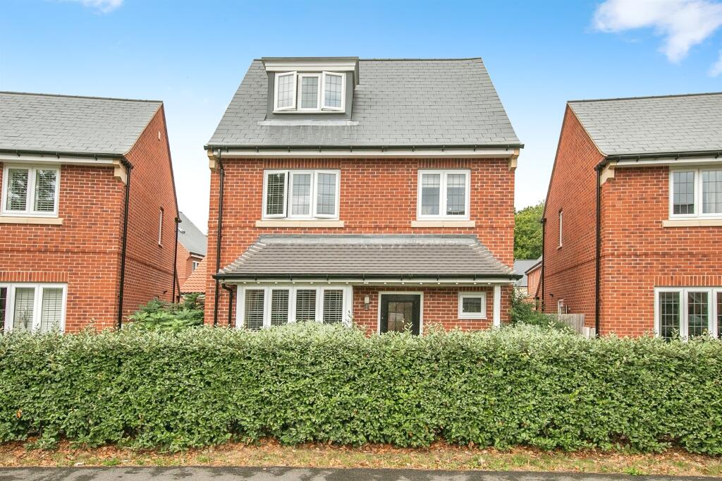 Main image of property: Echelon Walk, Colchester