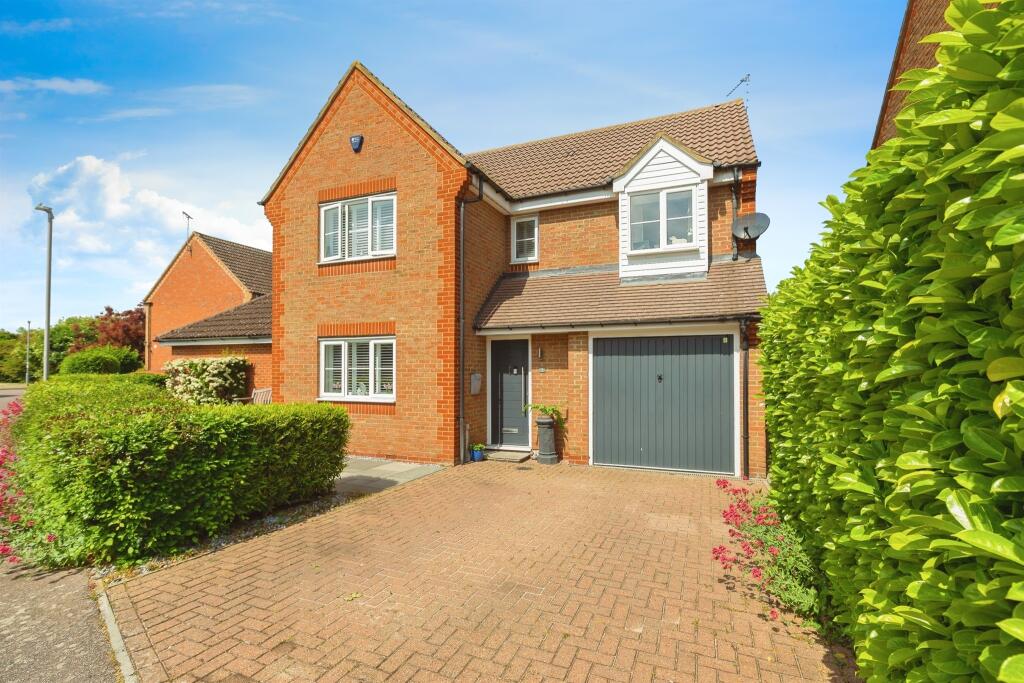4 bedroom detached house