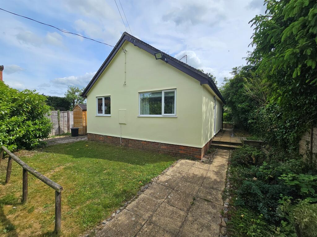 Main image of property: Oving Road, Whitchurch, Aylesbury