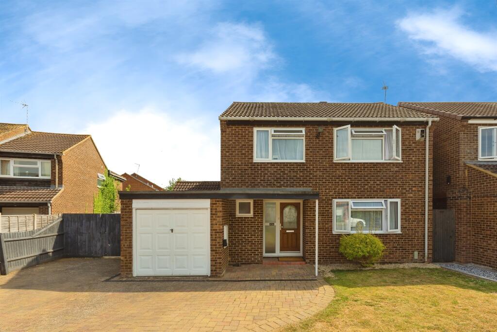 Main image of property: Bakers Walk, Weston Turville, Aylesbury
