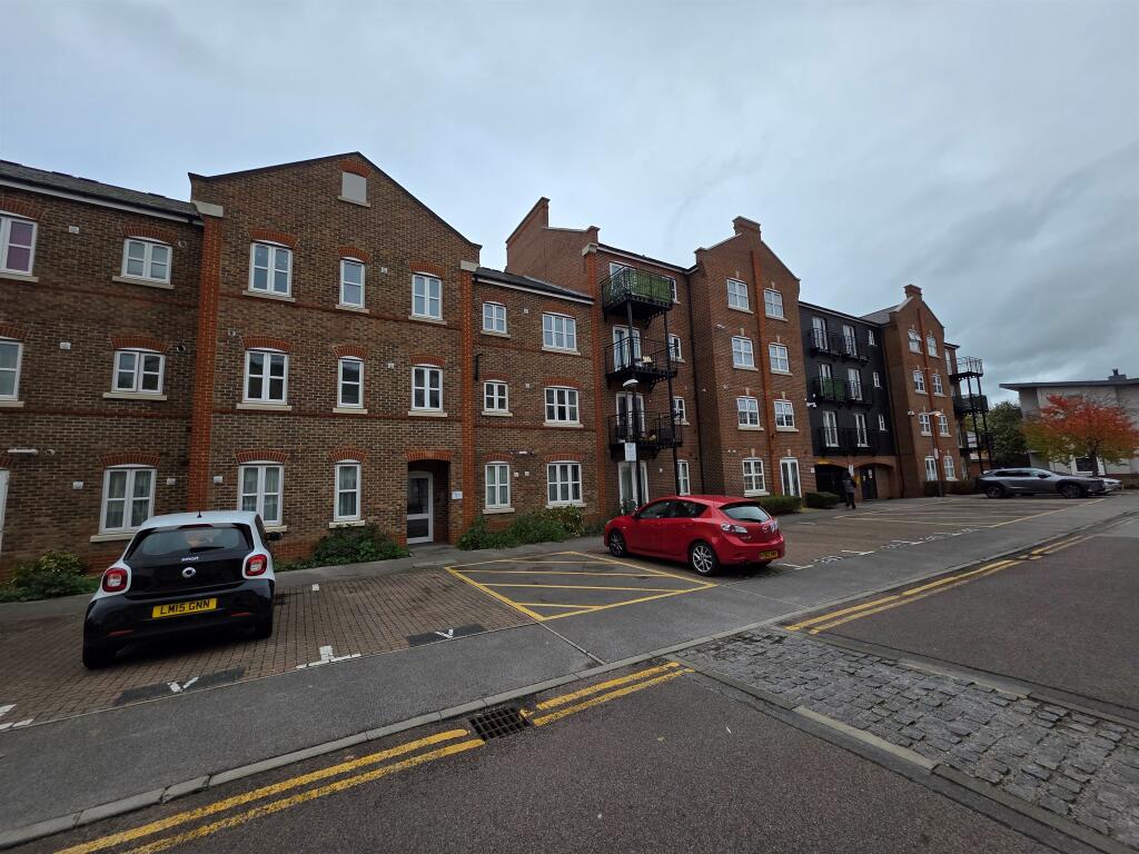 Main image of property: Coxhill Way, Aylesbury