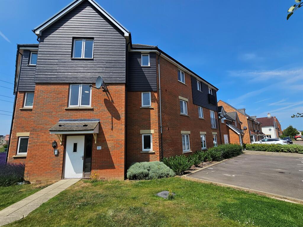 Main image of property: Alma Street, Aylesbury