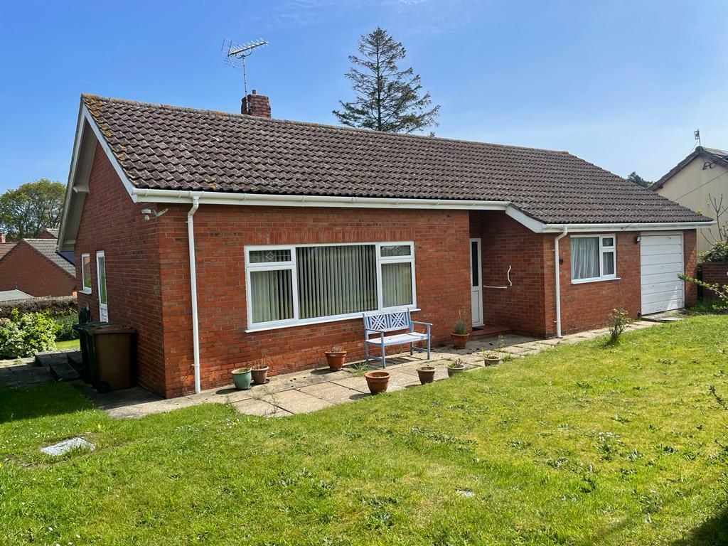 3 bedroom detached bungalow for sale in Stevens Road, Cromer, NR27