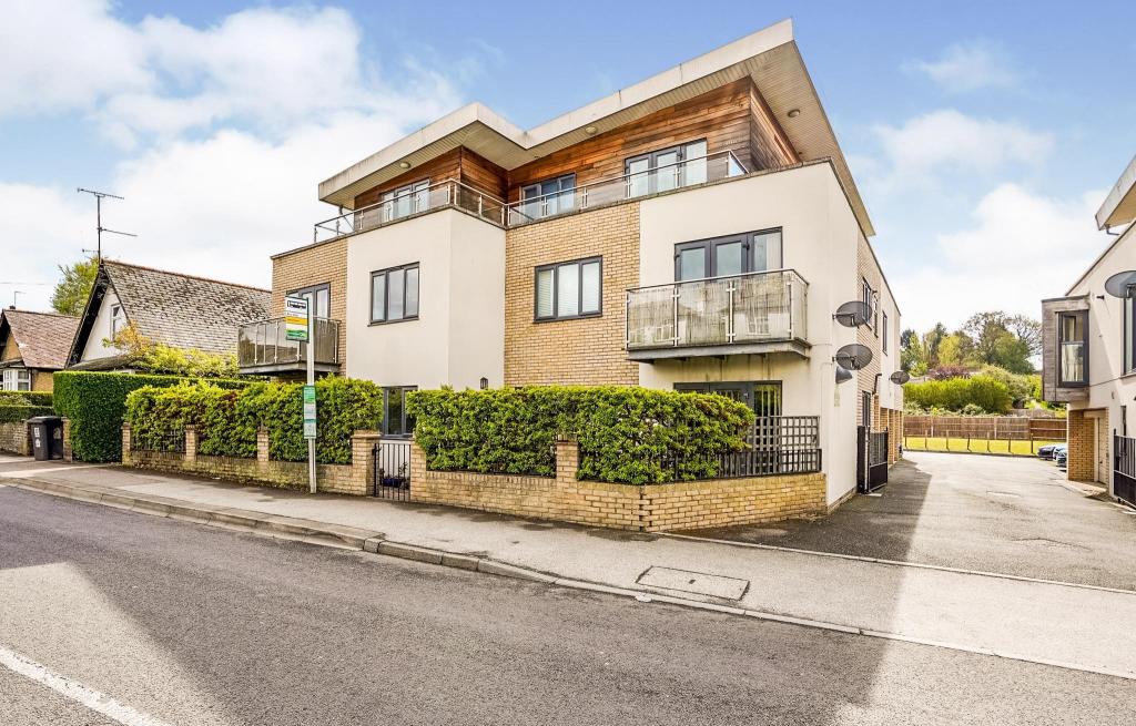 Main image of property: St. Albans Hill, Hemel Hempstead