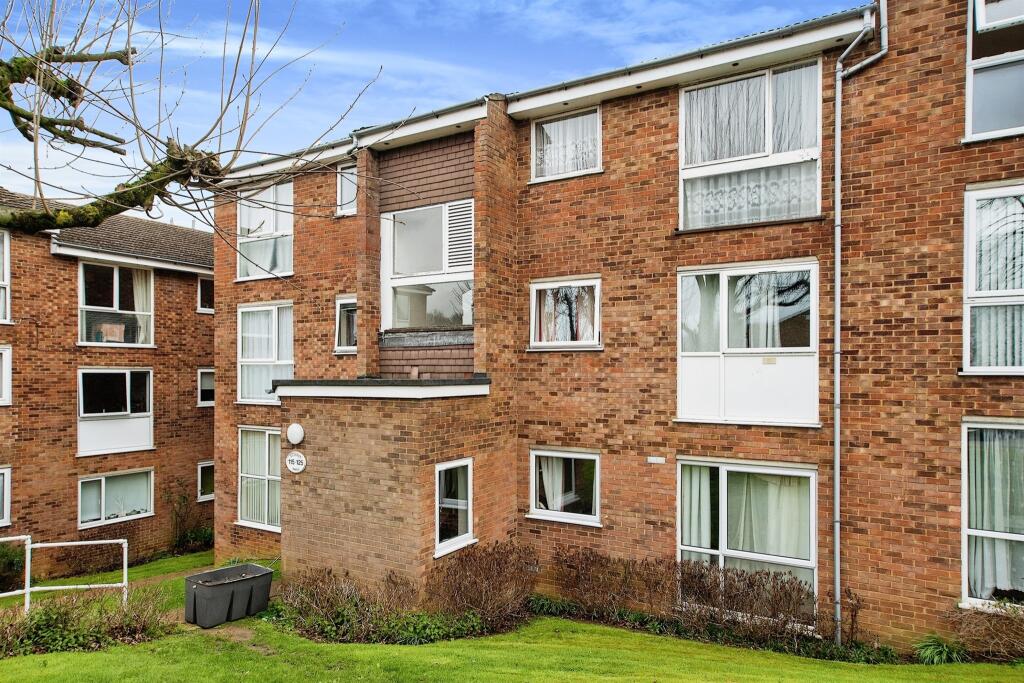 2 bedroom ground floor flat for sale in Elstree Road, Hemel Hempstead, HP2