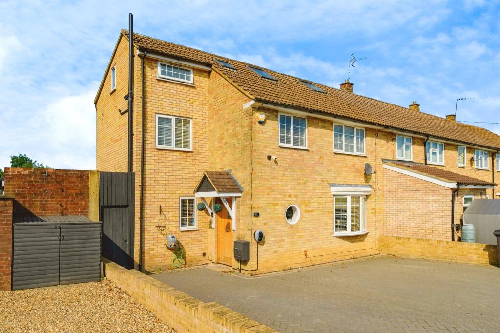 Main image of property: Everest Way, HEMEL HEMPSTEAD