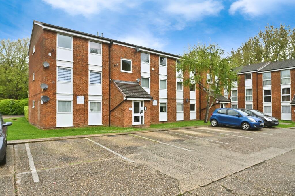 Main image of property: Arkley Road, Hemel Hempstead