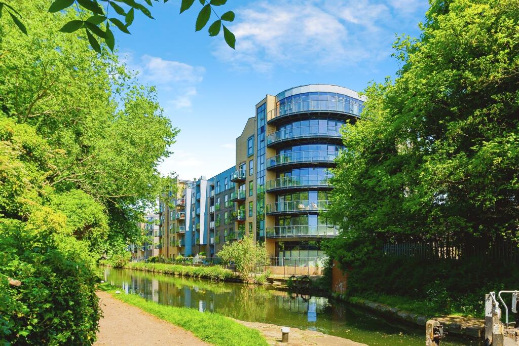 Main image of property: The Embankment, Nash Mills Wharf, HEMEL HEMPSTEAD