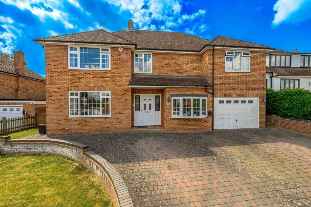 Main image of property: St. Michaels Avenue, HEMEL HEMPSTEAD