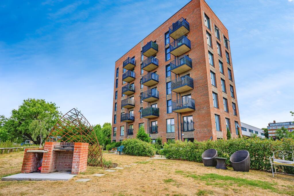Main image of property: Dacorum Way, HEMEL HEMPSTEAD