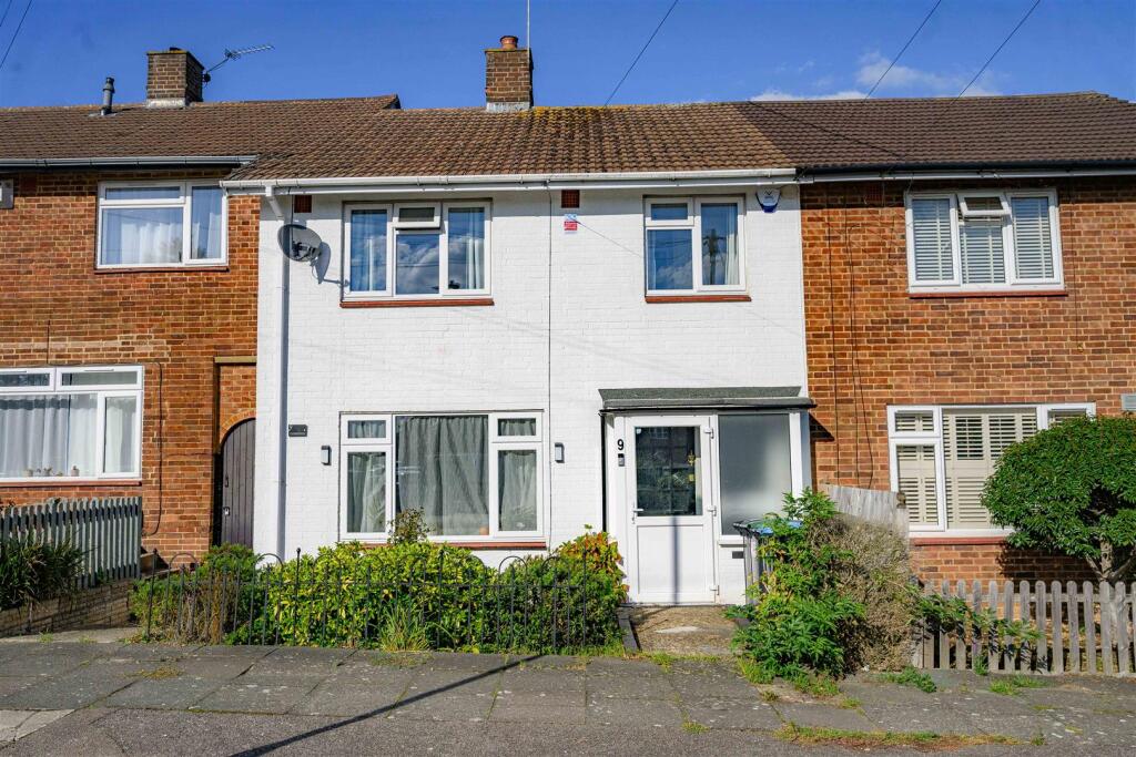 Main image of property: Candlefield Road, HEMEL HEMPSTEAD