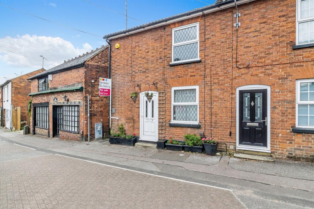 Main image of property: Old Road, Linslade, Leighton Buzzard