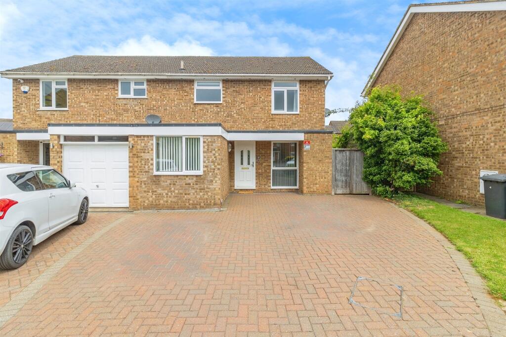 Main image of property: Harrow Road, Leighton Buzzard
