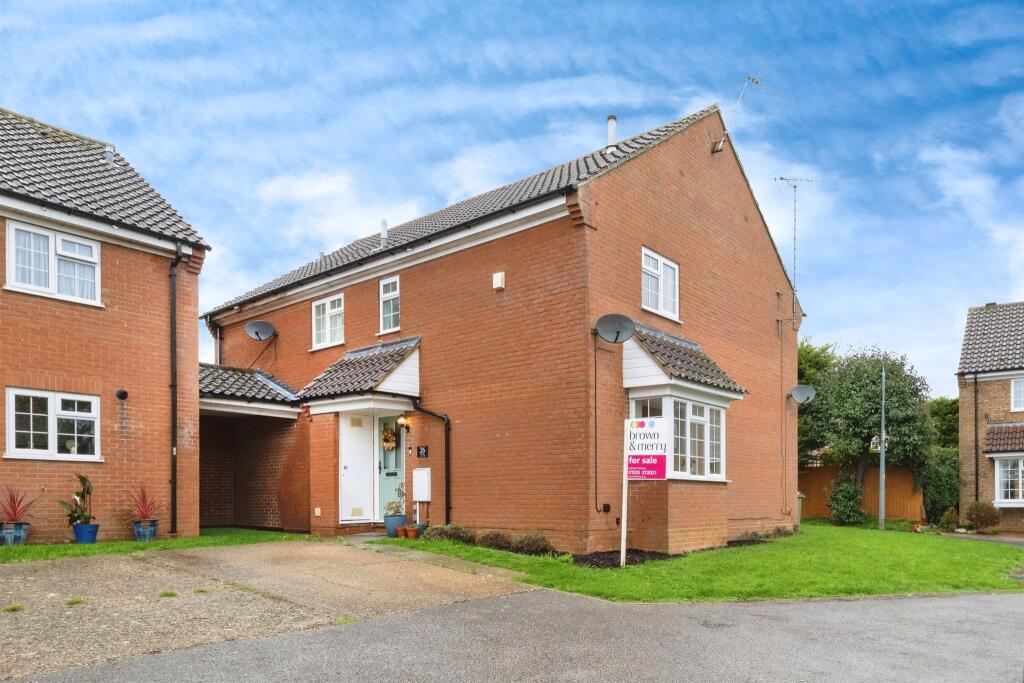 Main image of property: Fyne Drive, Linslade, LEIGHTON BUZZARD