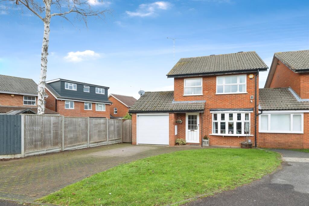 Main image of property: Saturn Close, Leighton Buzzard