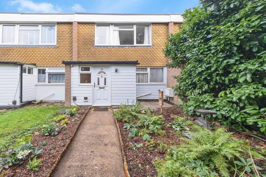 Main image of property: Faulkners Way, Leighton Buzzard