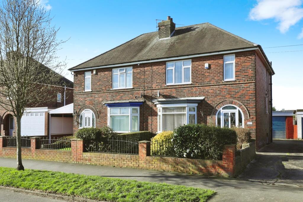 3 bedroom semidetached house for sale in School Road, Beighton