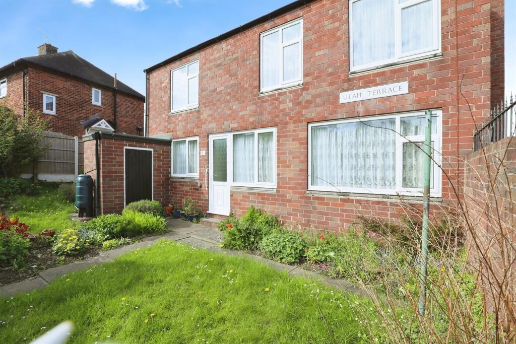 3 bedroom end of terrace house for sale in Utah Terrace, Hackenthorpe