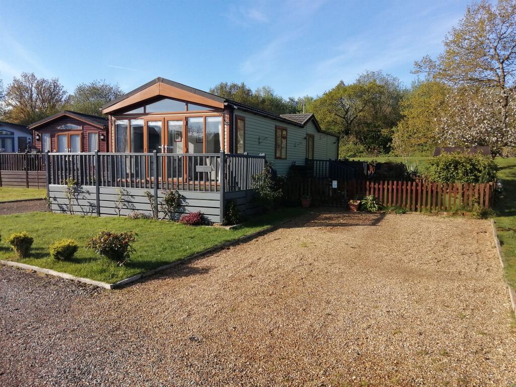 2 bedroom park home for sale in Dereham Road, Yaxham, Dereham, NR19