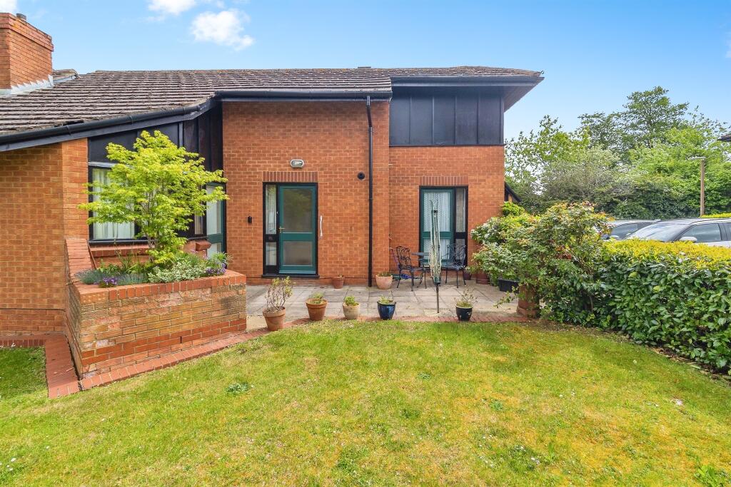 Main image of property: Broadway Avenue, Giffard Park, Milton Keynes