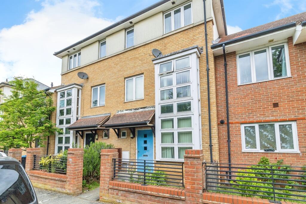 Main image of property: Seaton Grove, Broughton, Milton Keynes