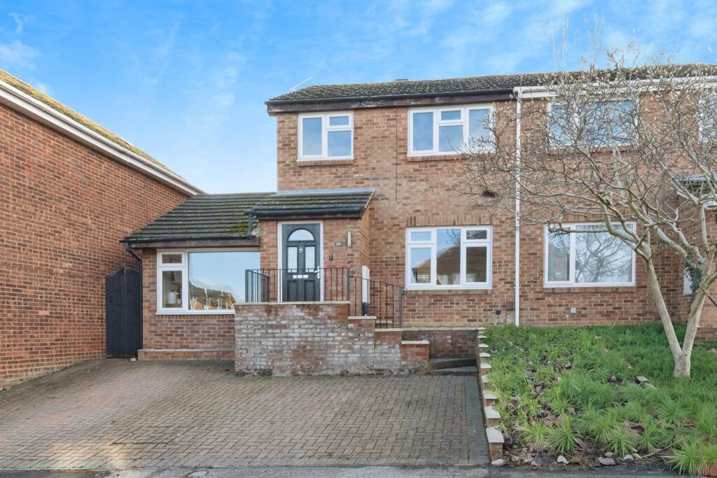 Main image of property: Lagonda Close, Newport Pagnell