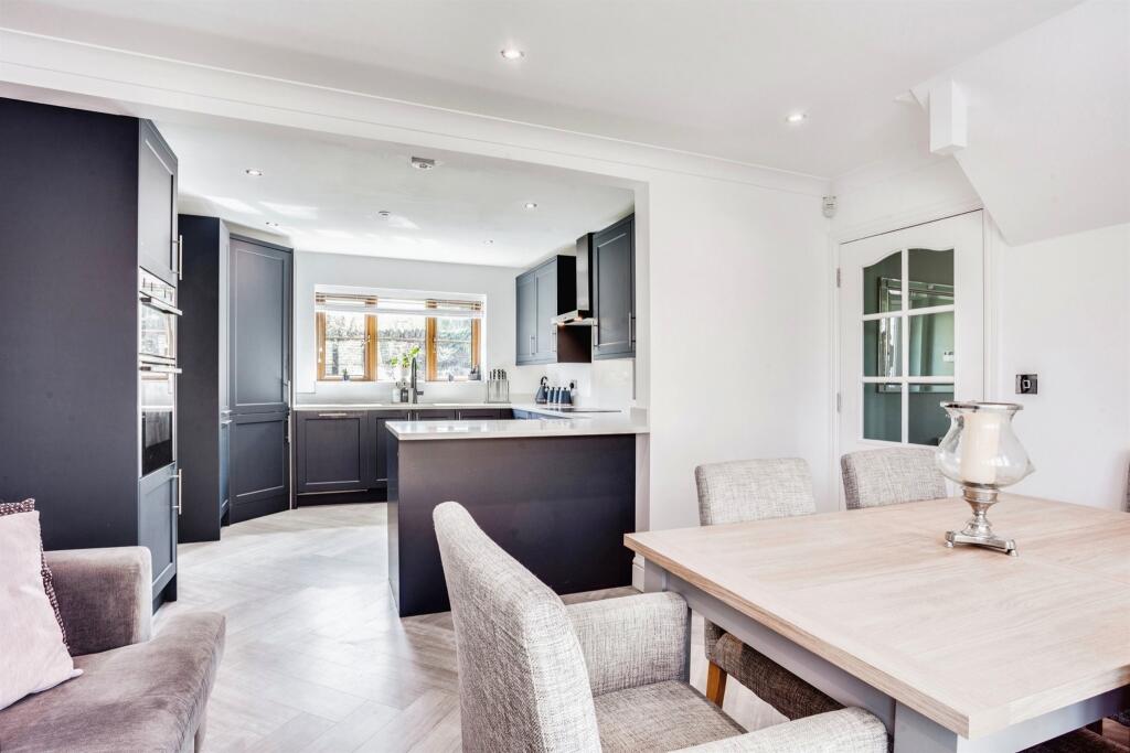 Additional property image - Popeley Rise, Gomersal, Cleckheaton
