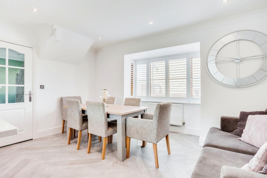 Additional property image - Popeley Rise, Gomersal, Cleckheaton