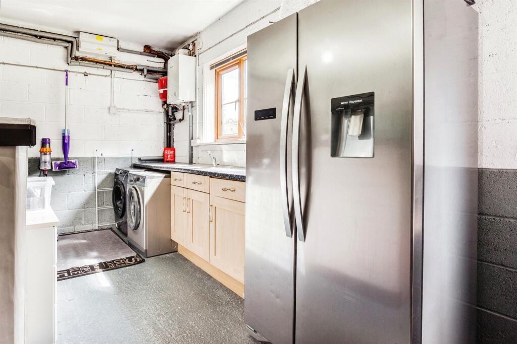 Additional property image - Popeley Rise, Gomersal, Cleckheaton