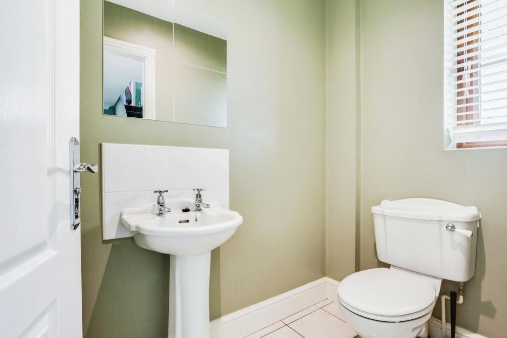 Additional property image - Popeley Rise, Gomersal, Cleckheaton