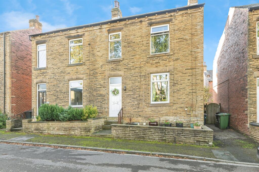 Main image of property: Princes Street, HECKMONDWIKE