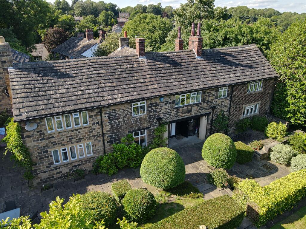 5 bedroom detached house for sale in Halifax Road, Dewsbury, WF13