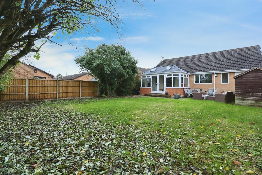 3 bedroom detached bungalow for sale in Belfry Way, Dinnington