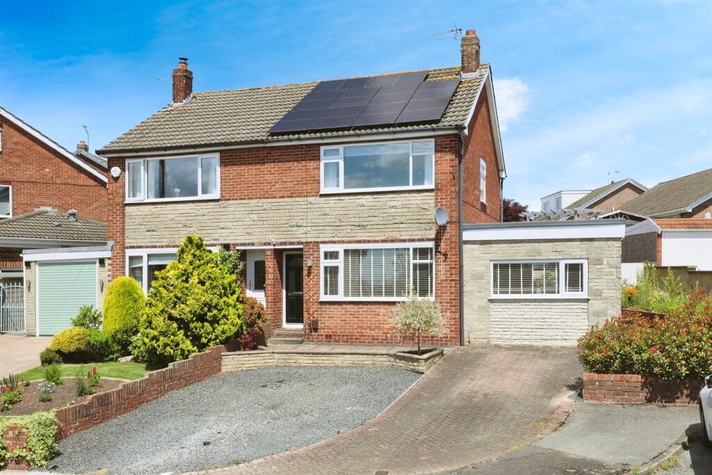 3 bedroom semidetached house for sale in Windsor Walk, South Anston